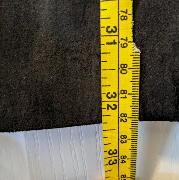 Vintage black suede skirt with snaps - Picture 6 of 8